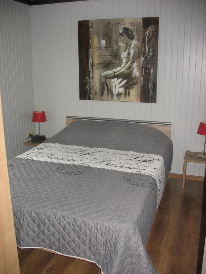 Durbuy Kleine Familiechalet Edelweiss 4 A 5 Pers Екстериор снимка
