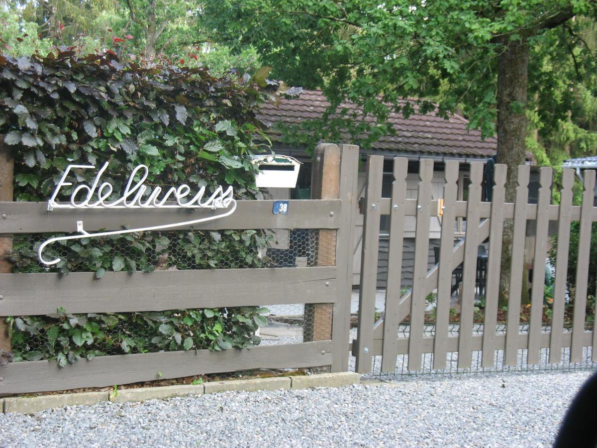 Durbuy Kleine Familiechalet Edelweiss 4 A 5 Pers Екстериор снимка